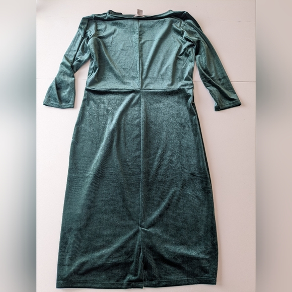 H&M Velvet Dress - Picture 6 of 6